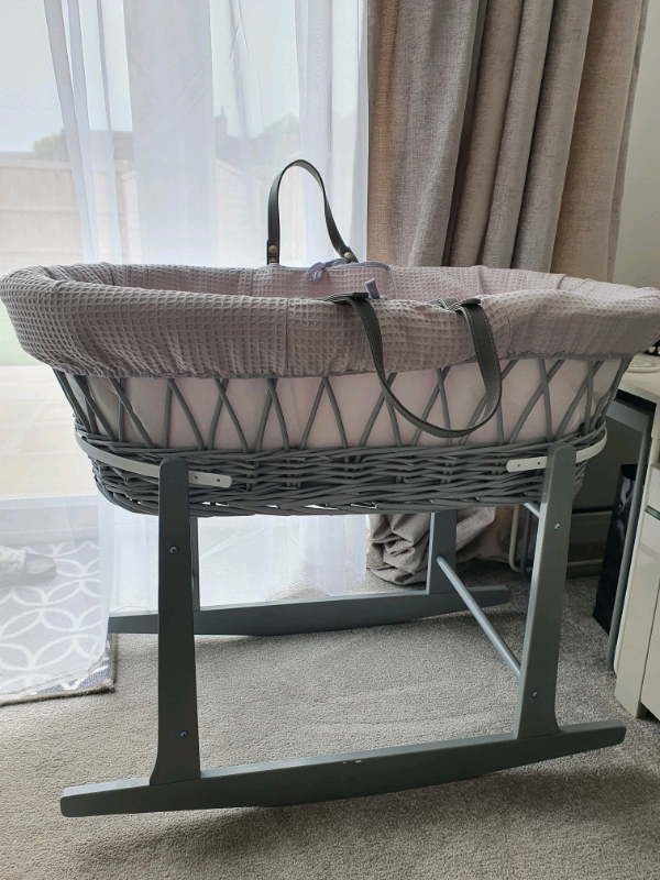 gumtree moses basket stand